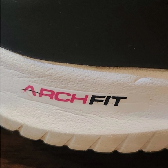 Skechers Women's Black and Pink Athletic Golf Sneakers - Picture 7 of 8